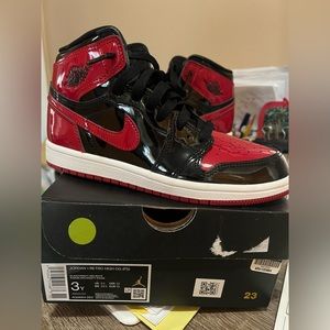 Air Jordan 1 Retro High OG Patent "Breds"